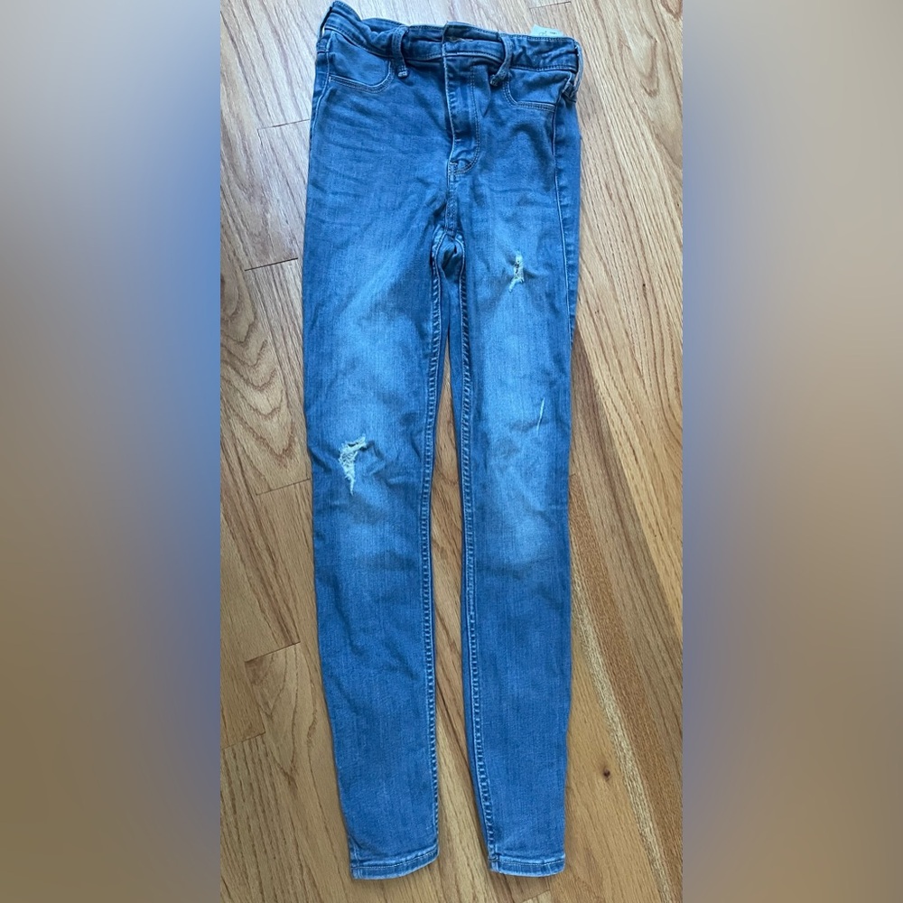 Hollister jeans size 3R W26 L28